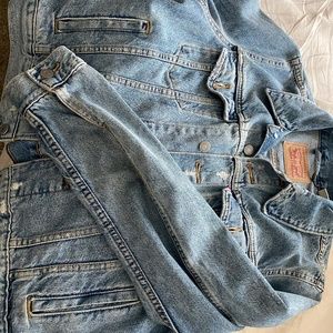 Levi’s jeans jacket